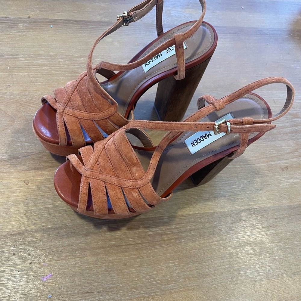 Steve Madden Tan Suede Platform Heels